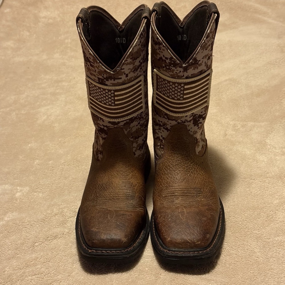 Ariat Work Boots Steel Toe MEN'S 10.5 D Workhog Patriot BROWN Camo Flag LEATHER